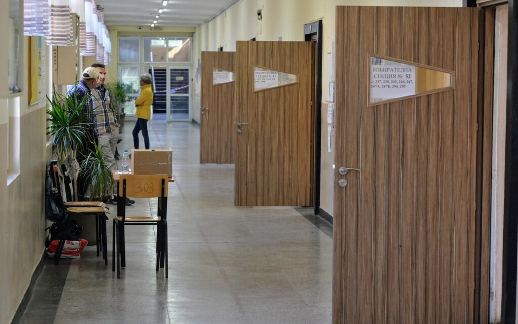 БСП е предпочитана от дамите - 9% от тях са подкрепили партията.