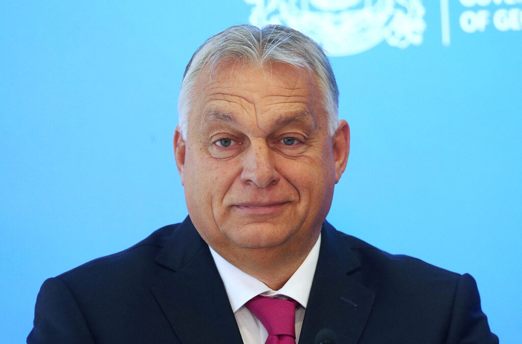 Орбан и Нехамер първи в Европа поздравиха Тръмп