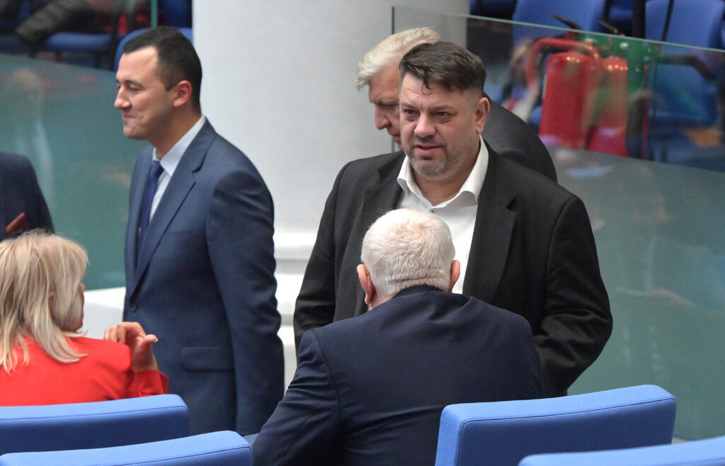 Заседание 51 то народно събрание, парламент, избор на председател Атанас Зафиров