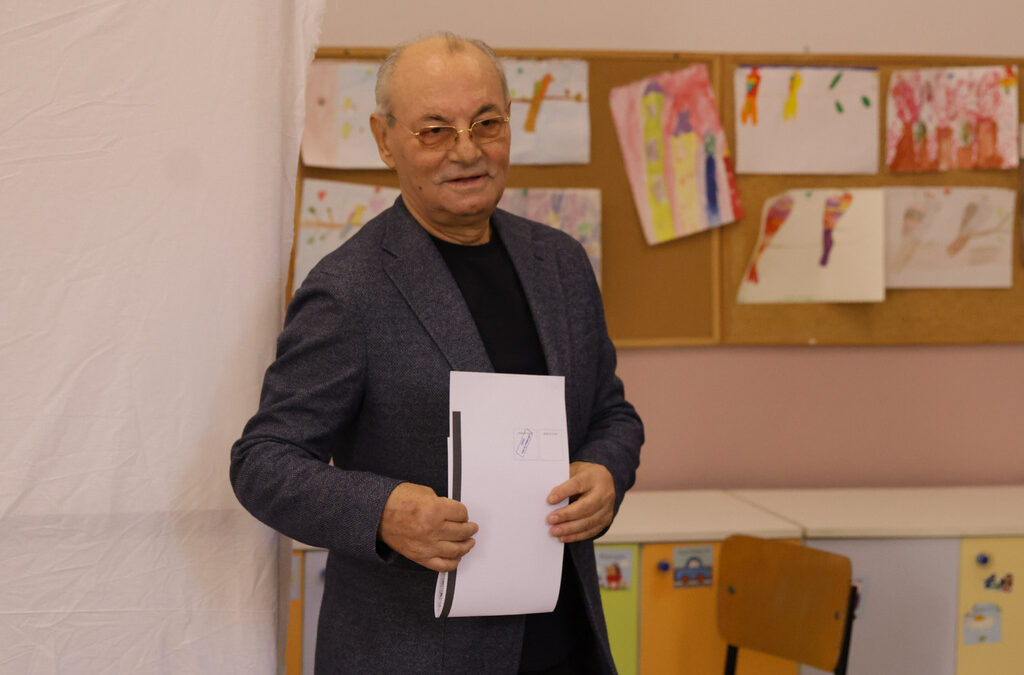 Ахмед Доган