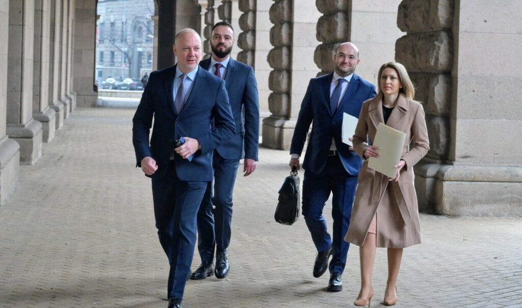 ГЕРБ обмисля да оттегли кандидатурата на Рая Назарян