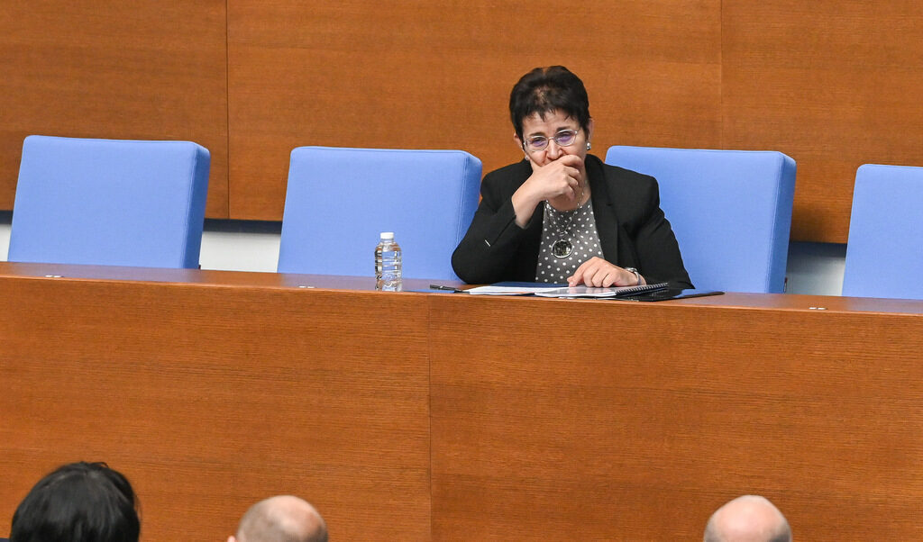 Още преди да бъде внесен в парламента, проектът за бюджет за 2025 г. предизвика критики и протести.