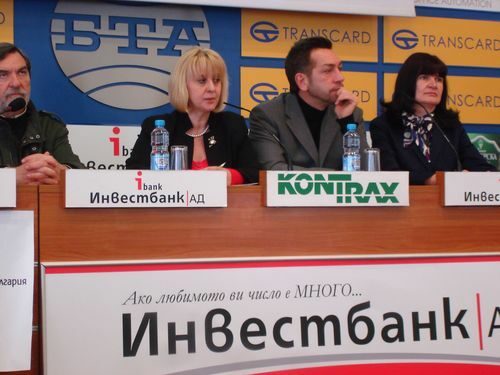 Музикалната, филмовата и софтуерната индустрии раздават награди за принос за интелектуална собственост Музикалната, филмовата и софтуерната индустрии раздават награди за принос за интелектуална собственост