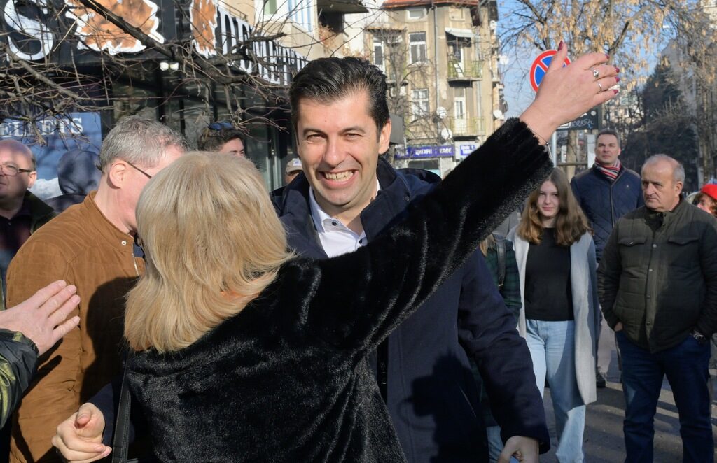 Кирил Петков е с мярка за неотклонение "подписка"