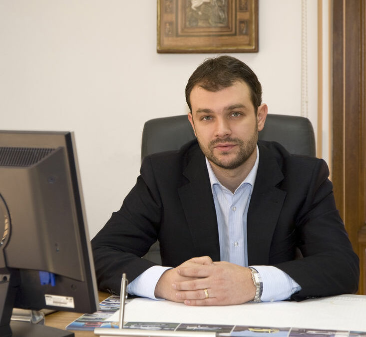 <em>Станислав Колев</em>