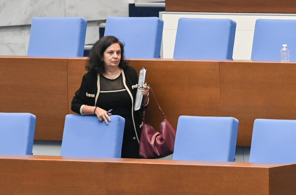 Мария Павлова ще продължи работа като следовател в Националната следствена служба. Мария Павлова ще продължи работа като следовател в Националната следствена служба.