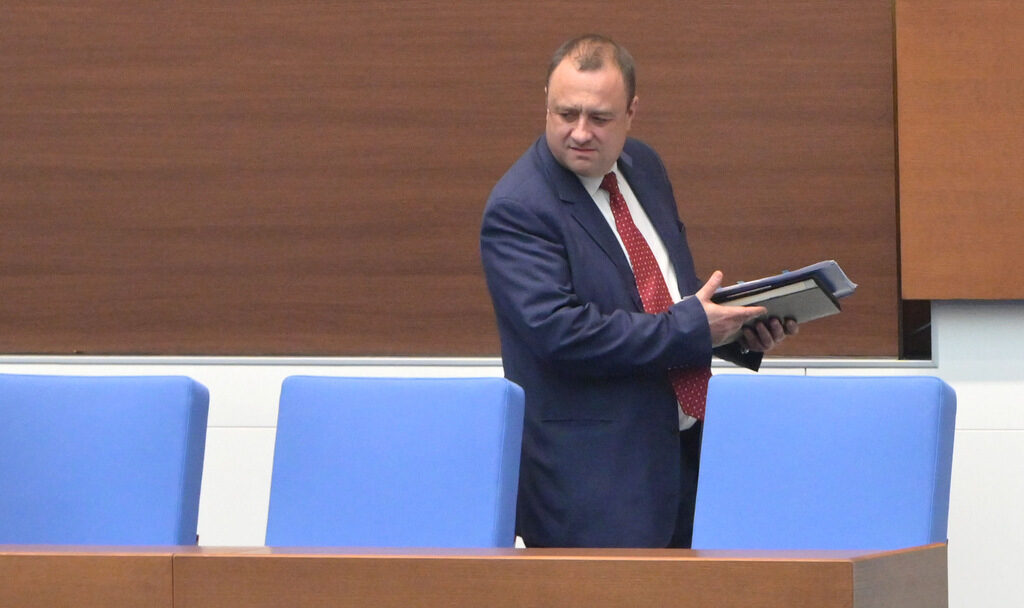 За новия регионален министър поръчката за пътни ремонти за над 2.25 млрд. лв. е прозрачна