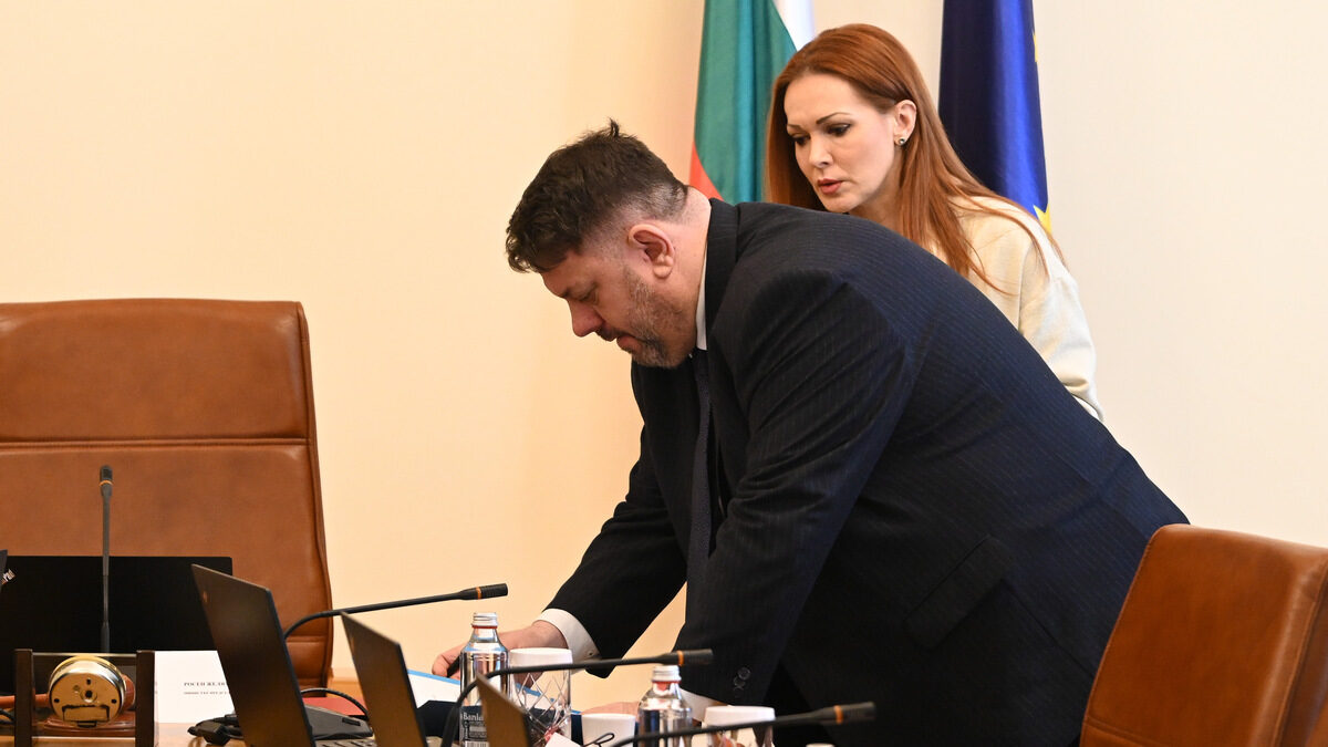 Първо заседание на кабинета Желязков Атанас Зафиров Първо заседание на кабинета Желязков Атанас Зафиров