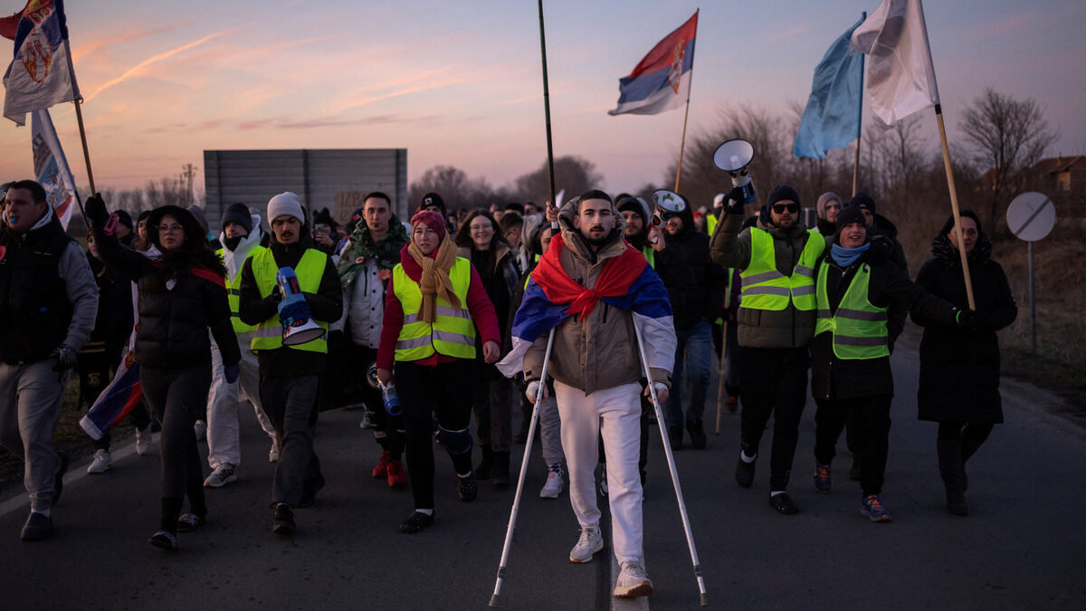 Осемнайсетчясов протест изпитва силата на сръбските студенти 4 месеца след трагедията в Нови Сад