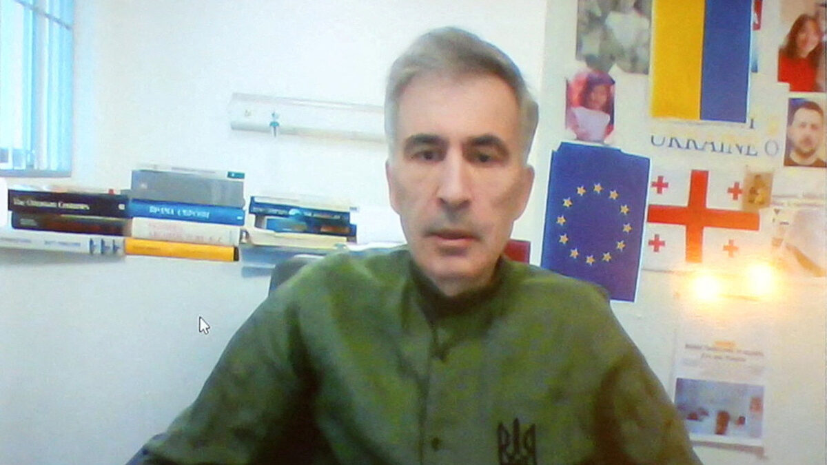 Саакашвили беше осъден на още 4 години и половина затвор Саакашвили беше осъден на още 4 години и половина затвор