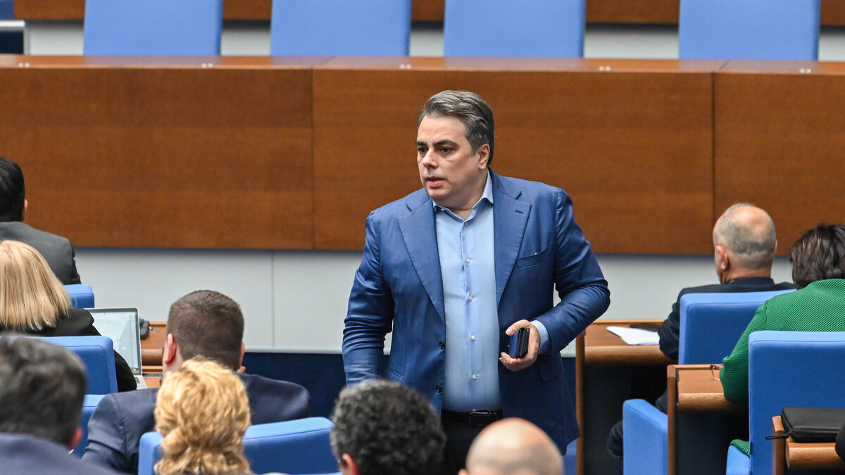 "Продължаваме промяната" подава сигнал срещу Пеевски в европейската прокуратура