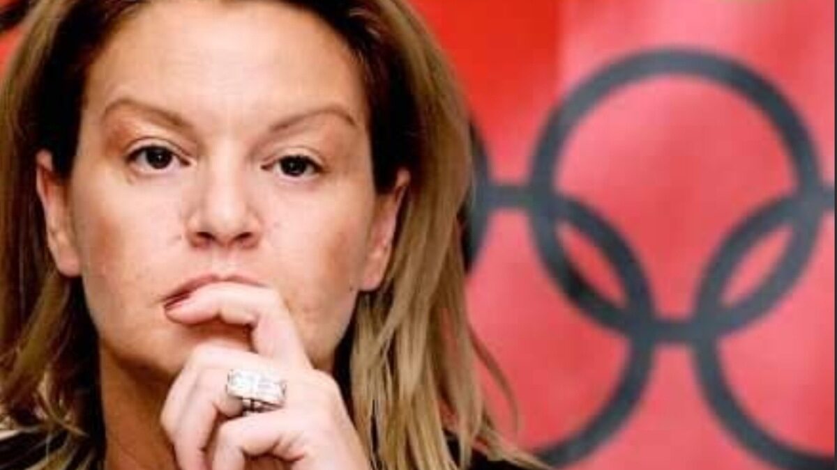 Костадинова отговори на Лечева в писмен вид: Невписаният изпълком не може да взима правни решения