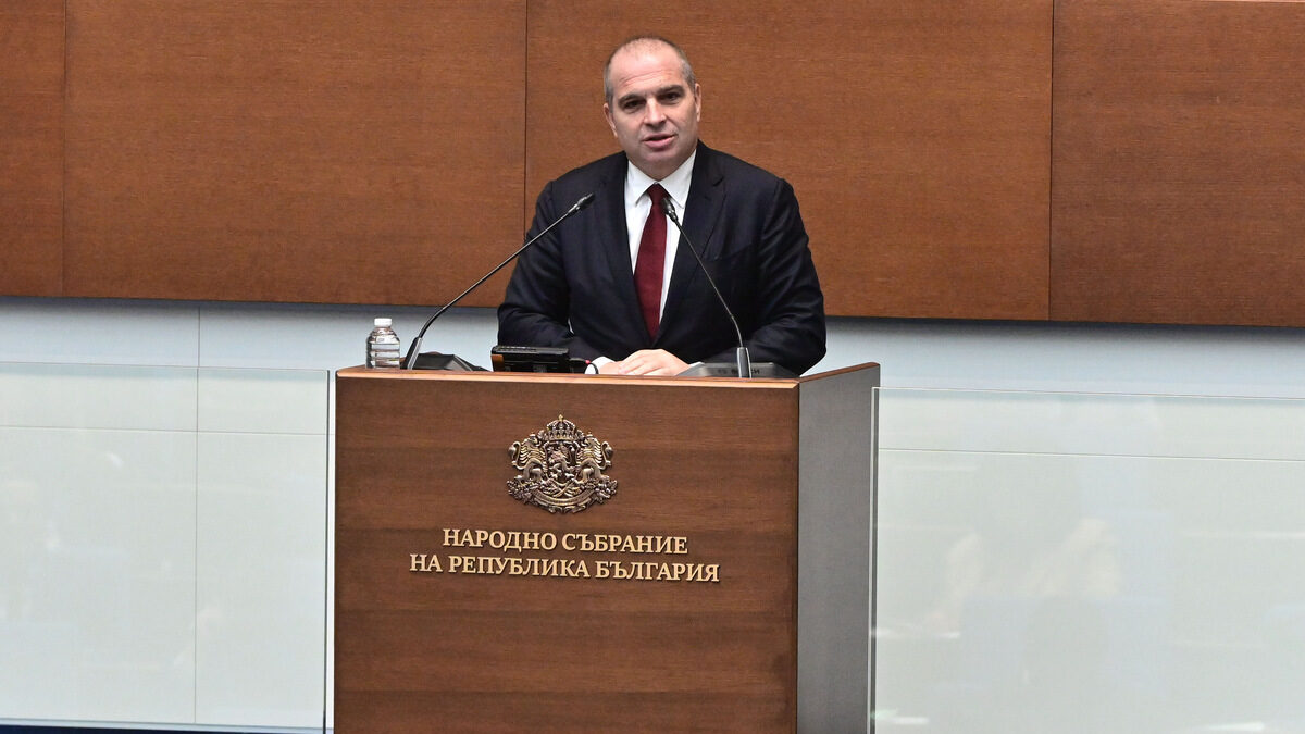 Гроздан Караджов