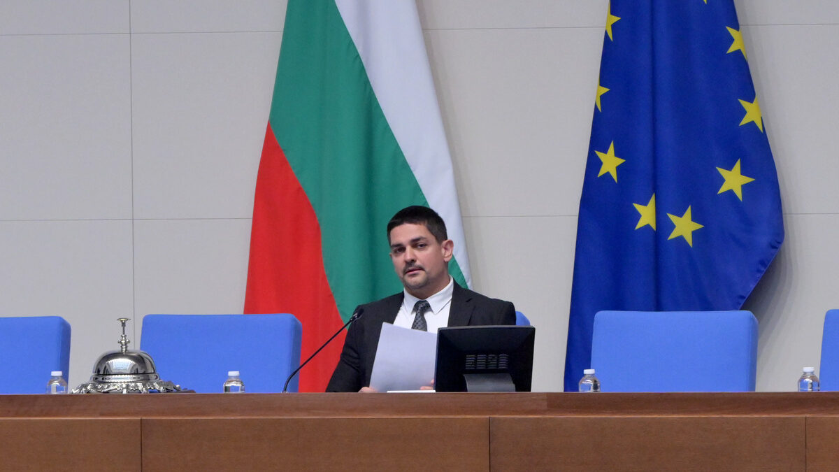 Заседание на 51-ото Народно събрание, парламент, обсъждане на втори вот на недоверие, Радостин Василев