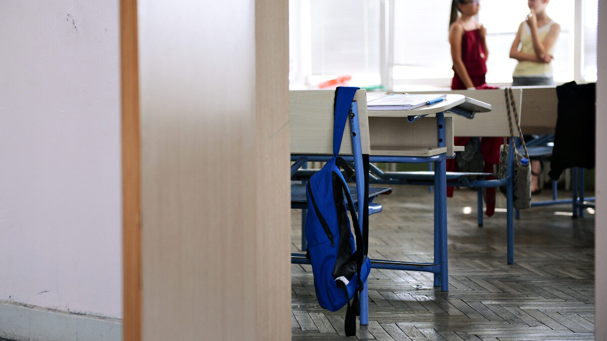 С петиция родители настояват за запазване на 15-те дни отсъствия по семейни причини С петиция родители настояват за запазване на 15-те дни отсъствия по семейни причини