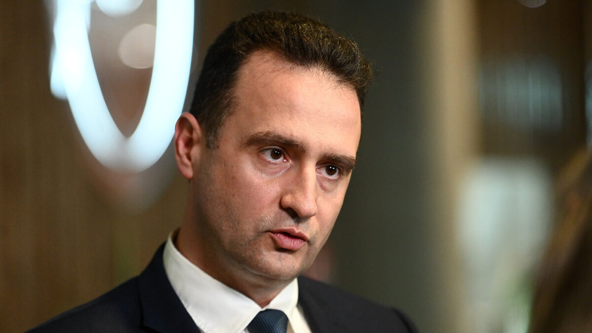 Предложението на президента още повече бетонира това правителство, смята Жечо Станков