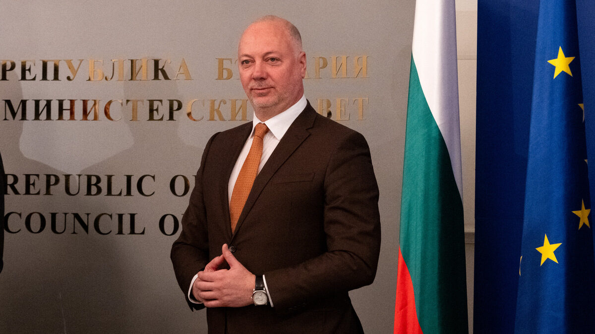 Премиерът призова парламента да не допусне за разглеждане искането на президента за референдума