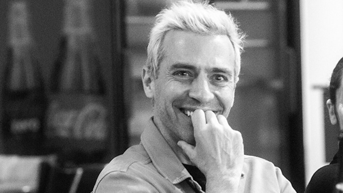 Руши Видинлиев ще бъде Гетсби в театрален спектакъл по романа на Фицджералд Руши Видинлиев ще бъде Гетсби в театрален спектакъл по романа на Фицджералд