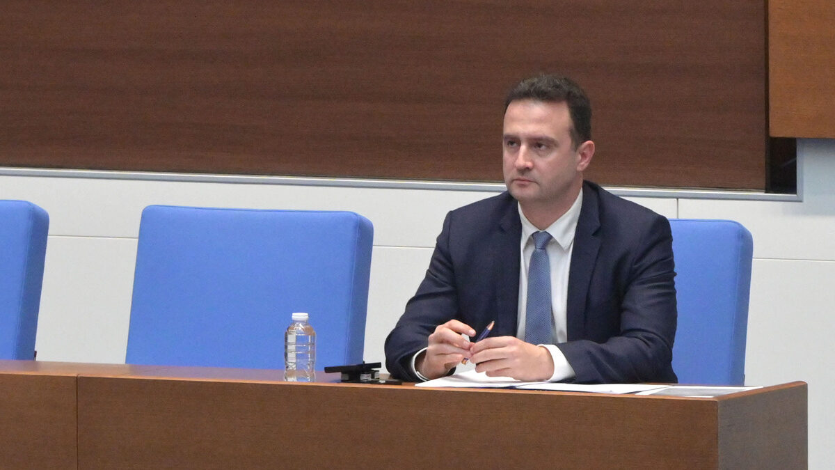 Заседание на 51 то народно събрание, парламент Жечо Станков - Министър на енергетиката.