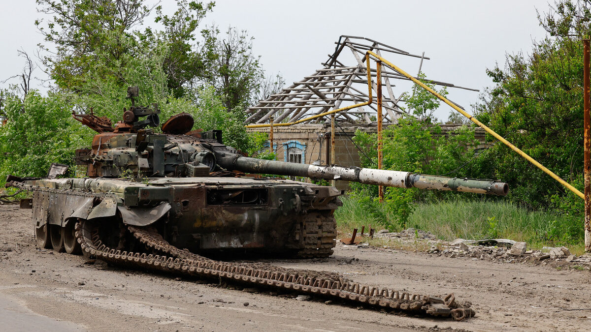 Унищожен танк близо до украинското село Николское в Донецка област