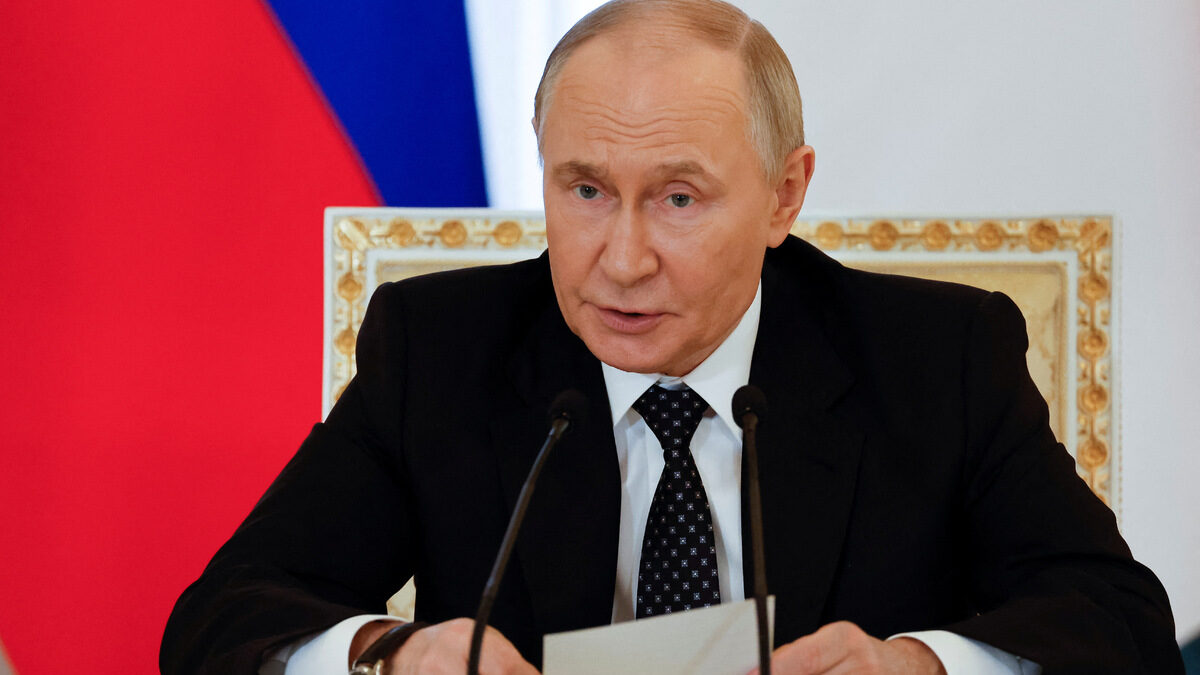 Защо Путин предлага да е посредник в конфликта между Израел и Иран