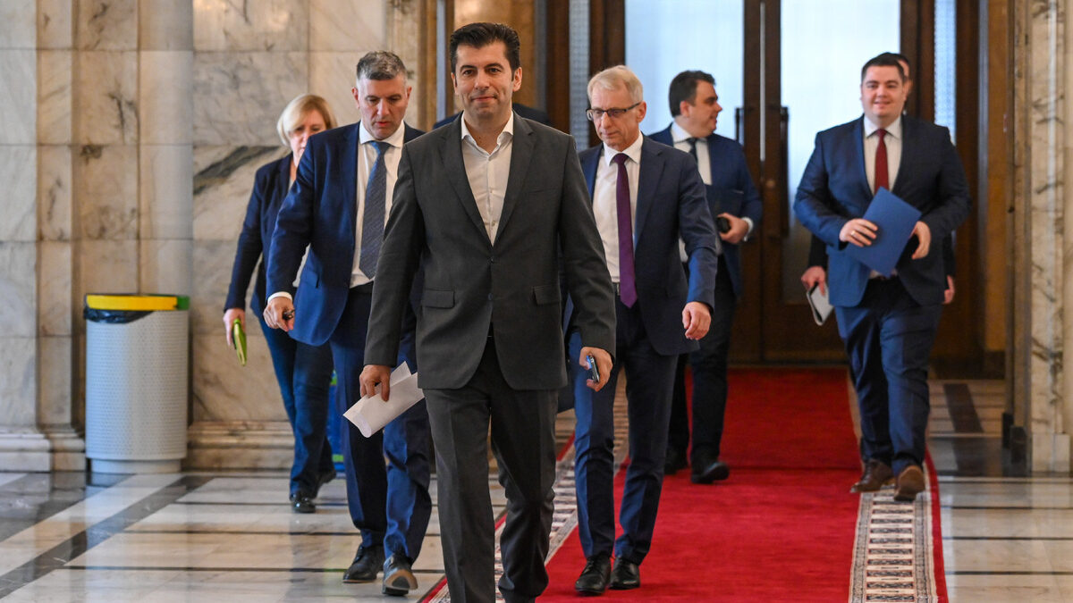 Грешката с оставката на Кирил Петков Грешката с оставката на Кирил Петков