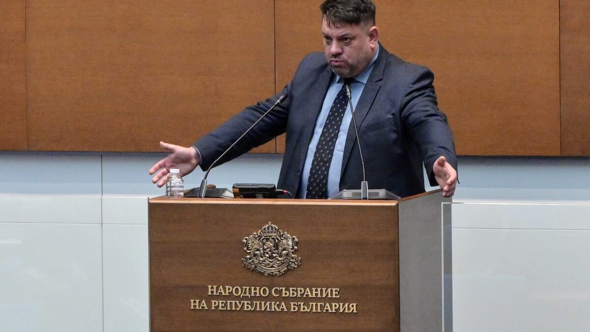 Заседание на 51 то народно събрание, парламент Атанас Зафиров
