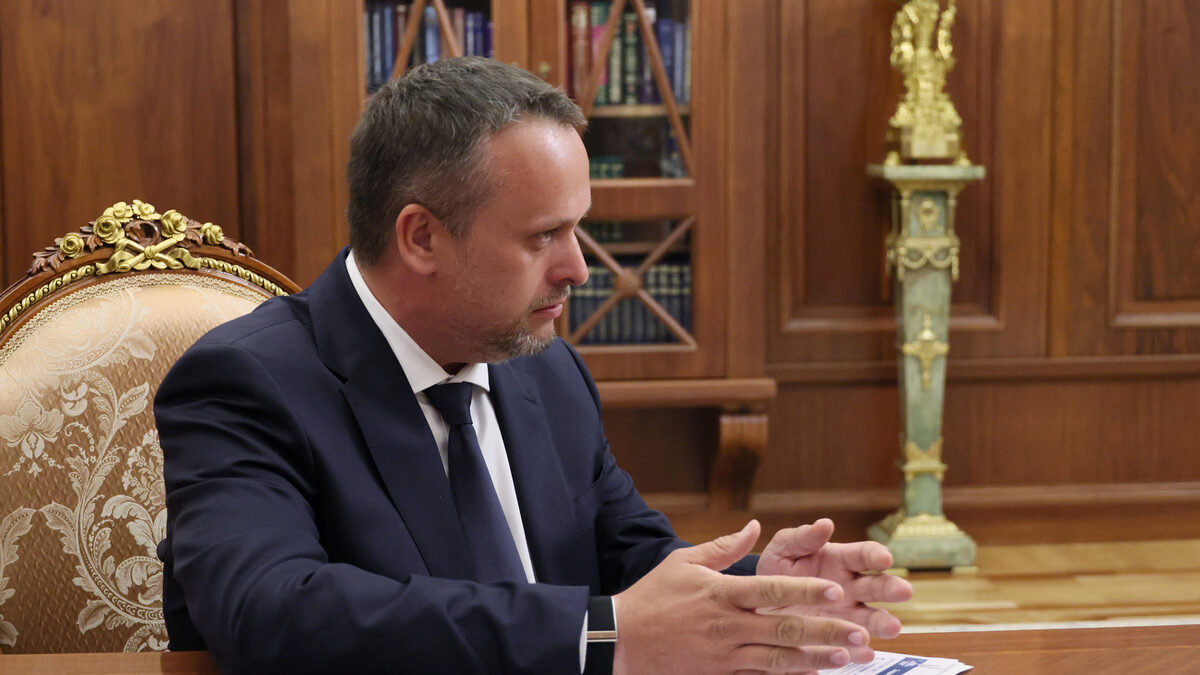 Путин изненадващо уволни транспортния министър на Русия