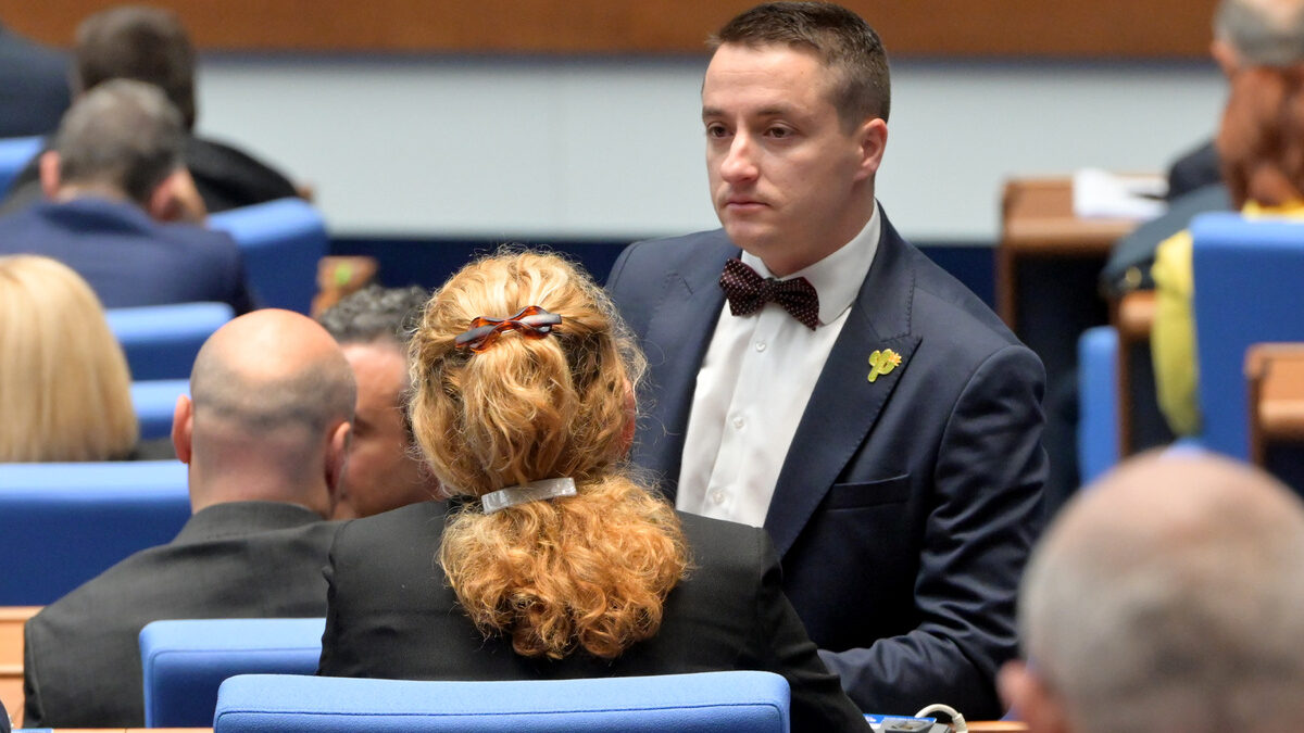 Заседание на 51-ото народно събрание, парламент, Явор Божанков
