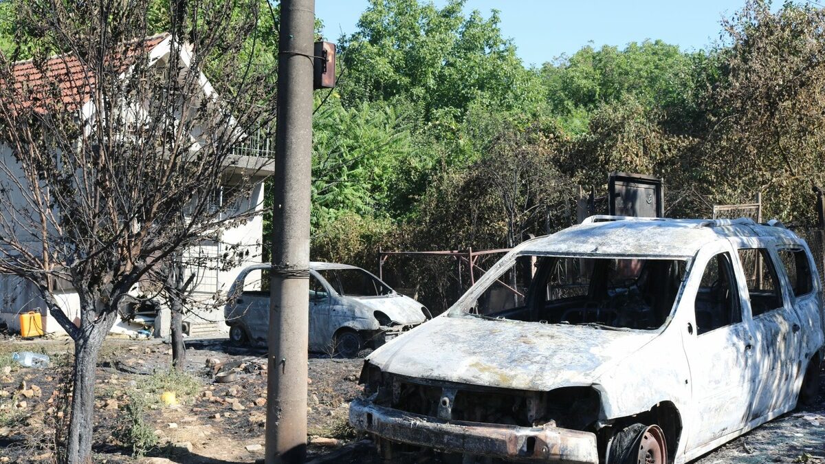 Овладени са пожарите в Русенско