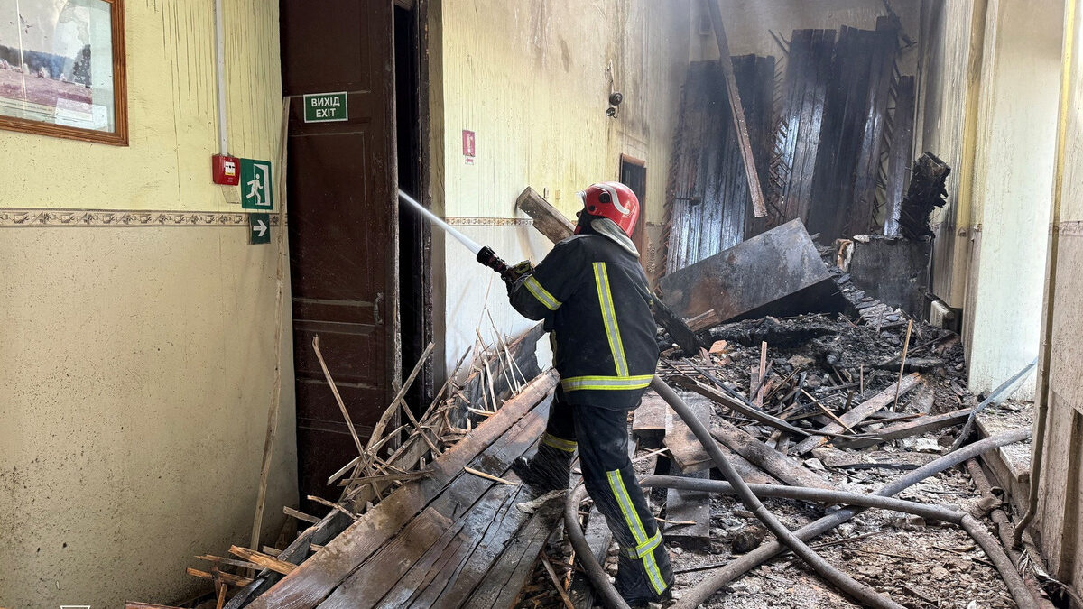 Медведев предупреди Тръмп за опасност от война заради ултиматума му Медведев предупреди Тръмп за опасност от война заради ултиматума му