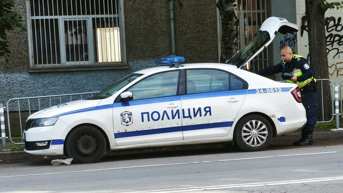 Мъж е арестуван в Лозенец за предлагане на подкуп на полицай