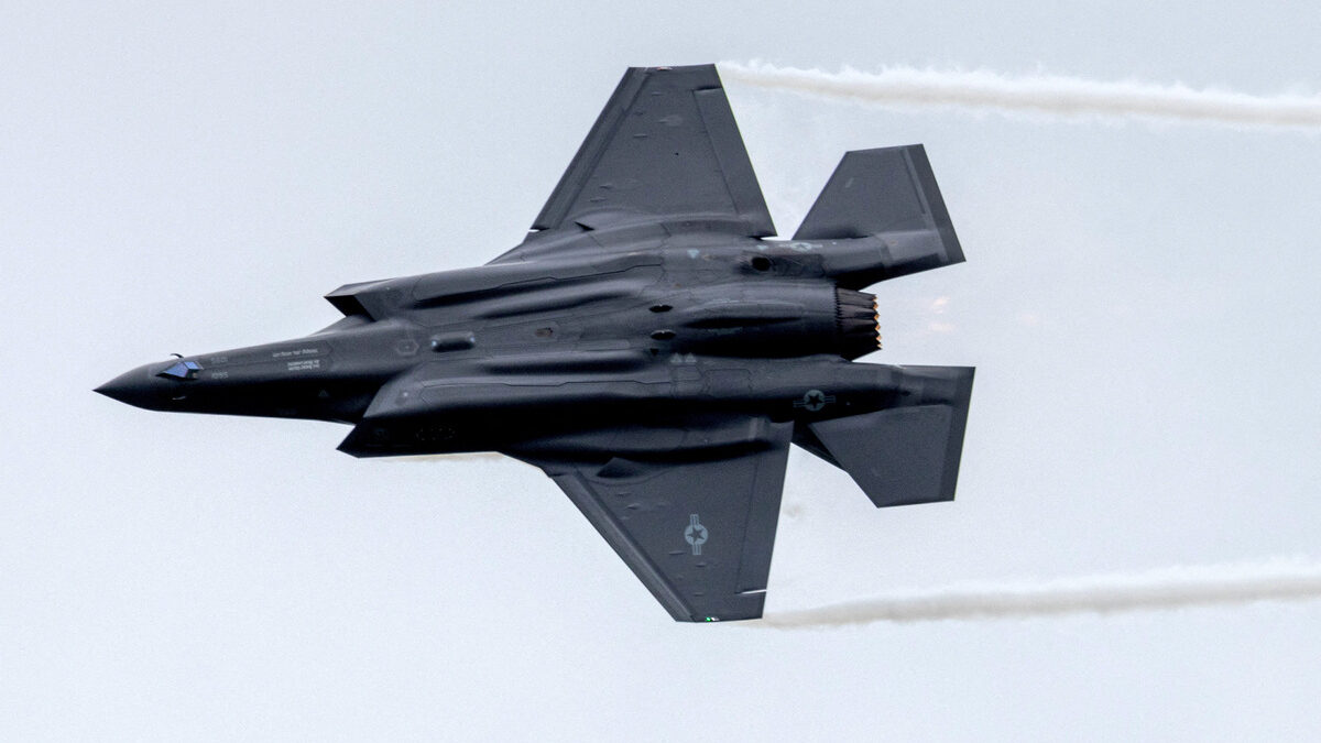 Испания се отказа да купува F-35, ще похарчи парите за самолети в Европа