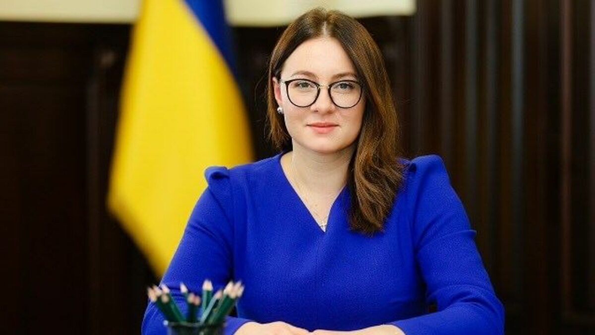 Свириденко е позната като премиер на по-малко от половината украинци