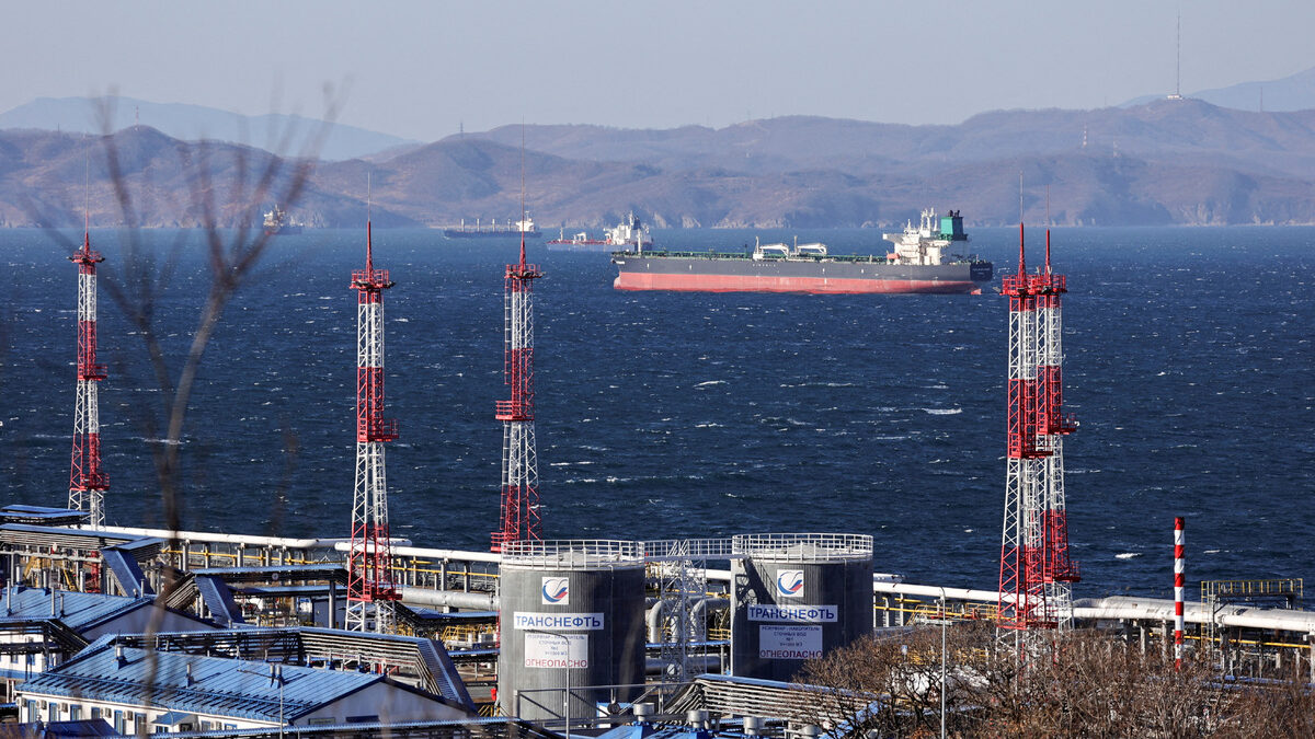 Exxon Mobil тайно е разговаряла за завръщането си в Русия, пише "Уолстрийт джърнъл"