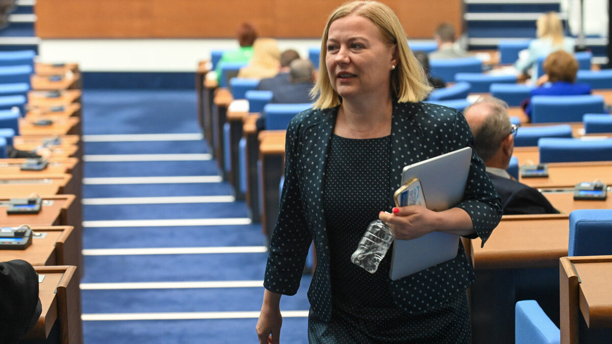 Надежда Йорданова: Мнозинството назначава лоялисти Надежда Йорданова: Мнозинството назначава лоялисти