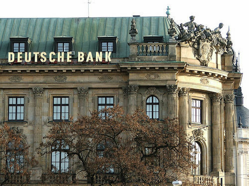 Deutsche Bank продава дългови книжа за $20 млрд.