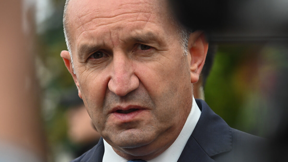 Радев: Докато хазната е в ръцете на „Магнитски“ коалицията, парите ще пълнят джобовете на техните крадци