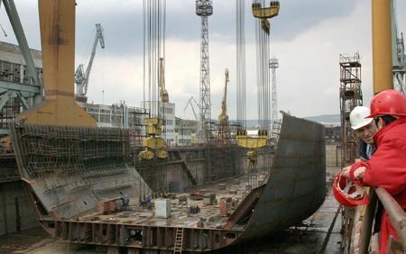 "Русенската корабостроителница" нае виетнамци за заварчици "Русенската корабостроителница" нае виетнамци за заварчици
