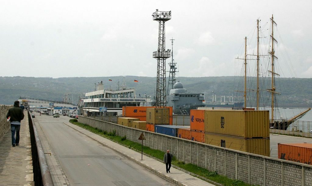 Контейнерните товари на   пристанище "Варна" са   се увеличили със 17 %