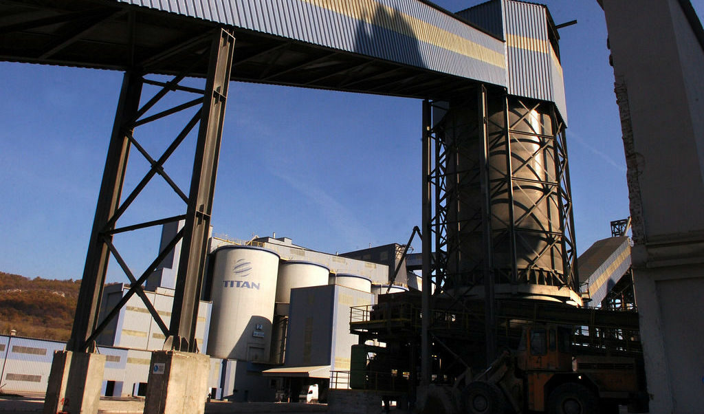 Гръцката "Титан" вложи 4.8 млн. евро в инсталация за алтернативно гориво в Златна Панега Гръцката "Титан" вложи 4.8 млн. евро в инсталация за алтернативно гориво в Златна Панега