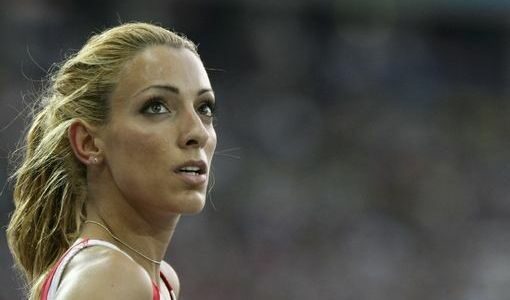 Ивет Лалова очаква да види резултата си на 200 м<br />