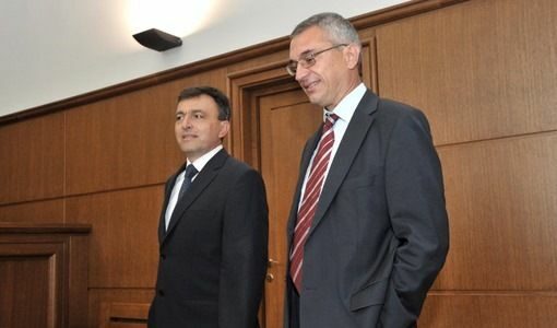 Веселин Георгиев (вдясно) пред съда днес. <br />