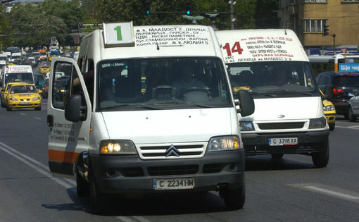 Общината се хвърли да спасява маршрутките