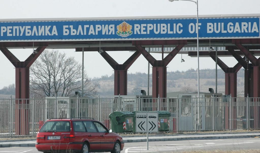 Пунктът ще поеме т. нар. малък трафик и ще улесни пътуванията на гръцките туристи към Пампорово, а на българите - до Кавала.