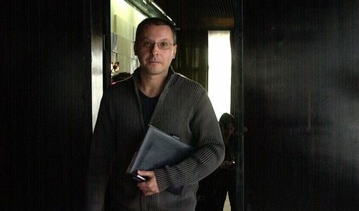 Преди седмица лидерът на БСП Сергей Станишев, попитан дали и кога левицата ще внесе вот на недоверие, отговори лаконично: "Всичко с времето си". Преди седмица лидерът на БСП Сергей Станишев, попитан дали и кога левицата ще внесе вот на недоверие, отговори лаконично: "Всичко с времето си".
