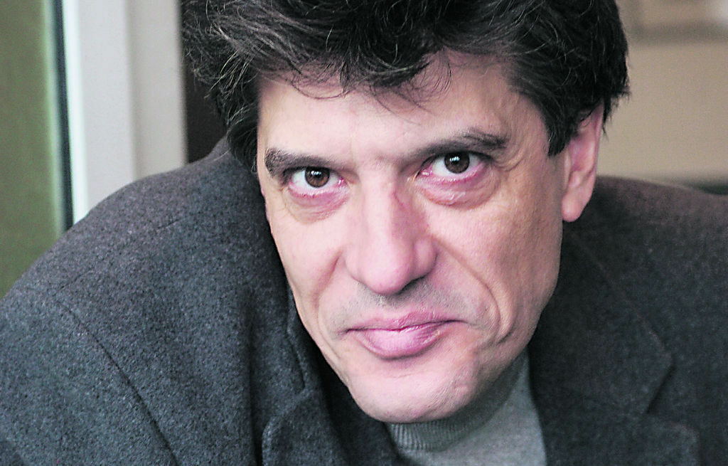 Антоний Гълъбов, политолог