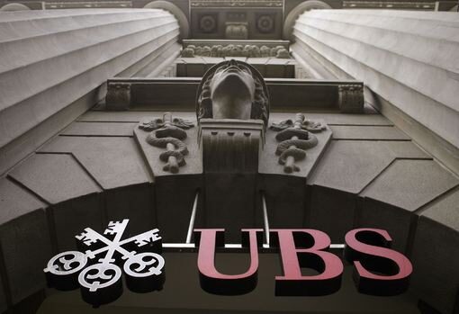 Банката UBS, с главен офис в Цюрих, е помогнала на някои от клиентите си да укрият доходи от американската данъчна служба.<br />