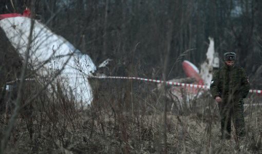 Останките на разбилия се Ту-154 се охраняват от руски войници.<br />