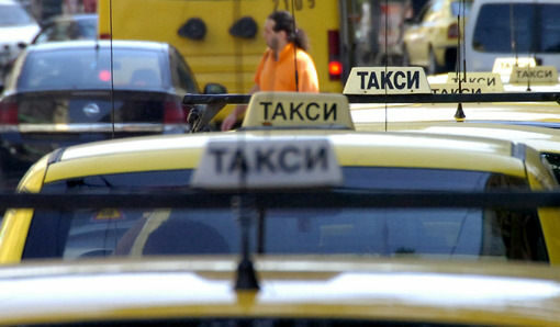 КЗК се обяви срещу регулиране на цените на таксиметровите услуги КЗК се обяви срещу регулиране на цените на таксиметровите услуги